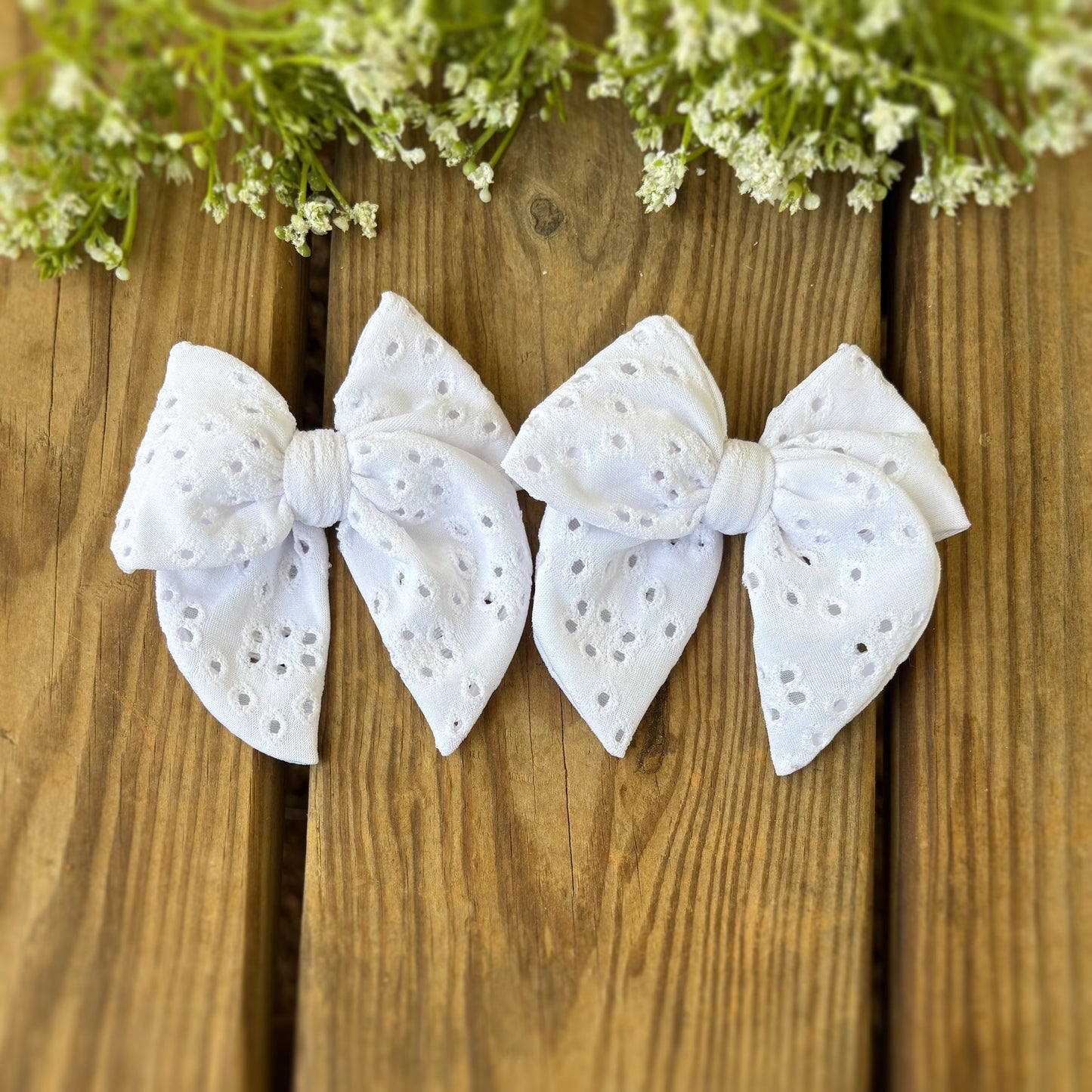 White Eyelet
