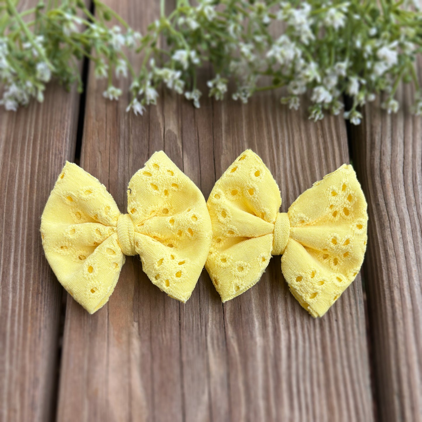 Yellow Eyelet